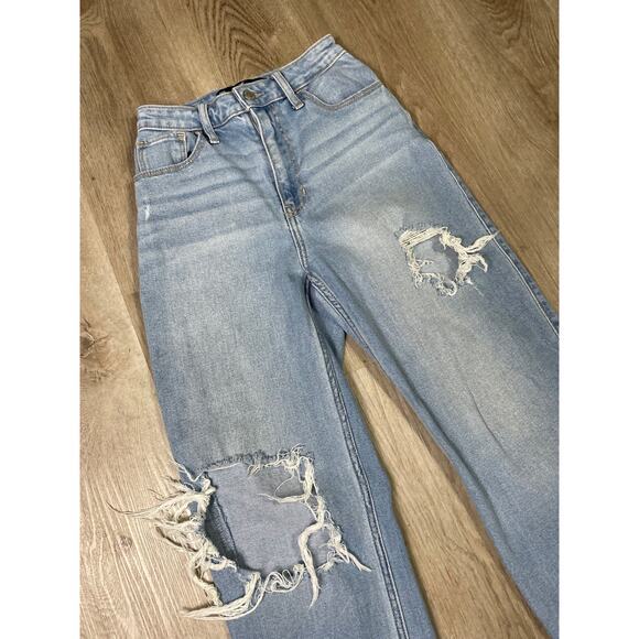 Hollister Ultra‎ High-Rise Dad Jeans Distressed Light Wash W23 L31 Stretch - Picture 3 of 11